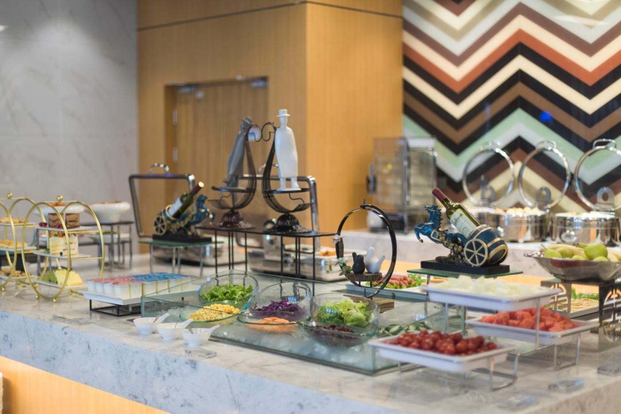 Holiday Inn Express Qingdao Chengyang Central By Ihg Buitenkant foto