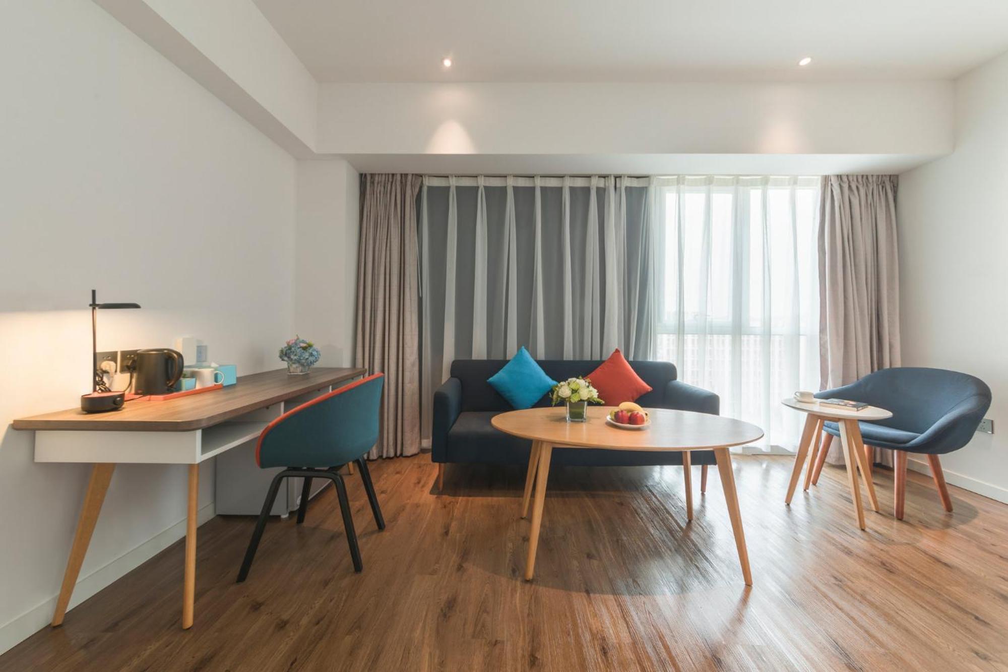 Holiday Inn Express Qingdao Chengyang Central By Ihg Buitenkant foto