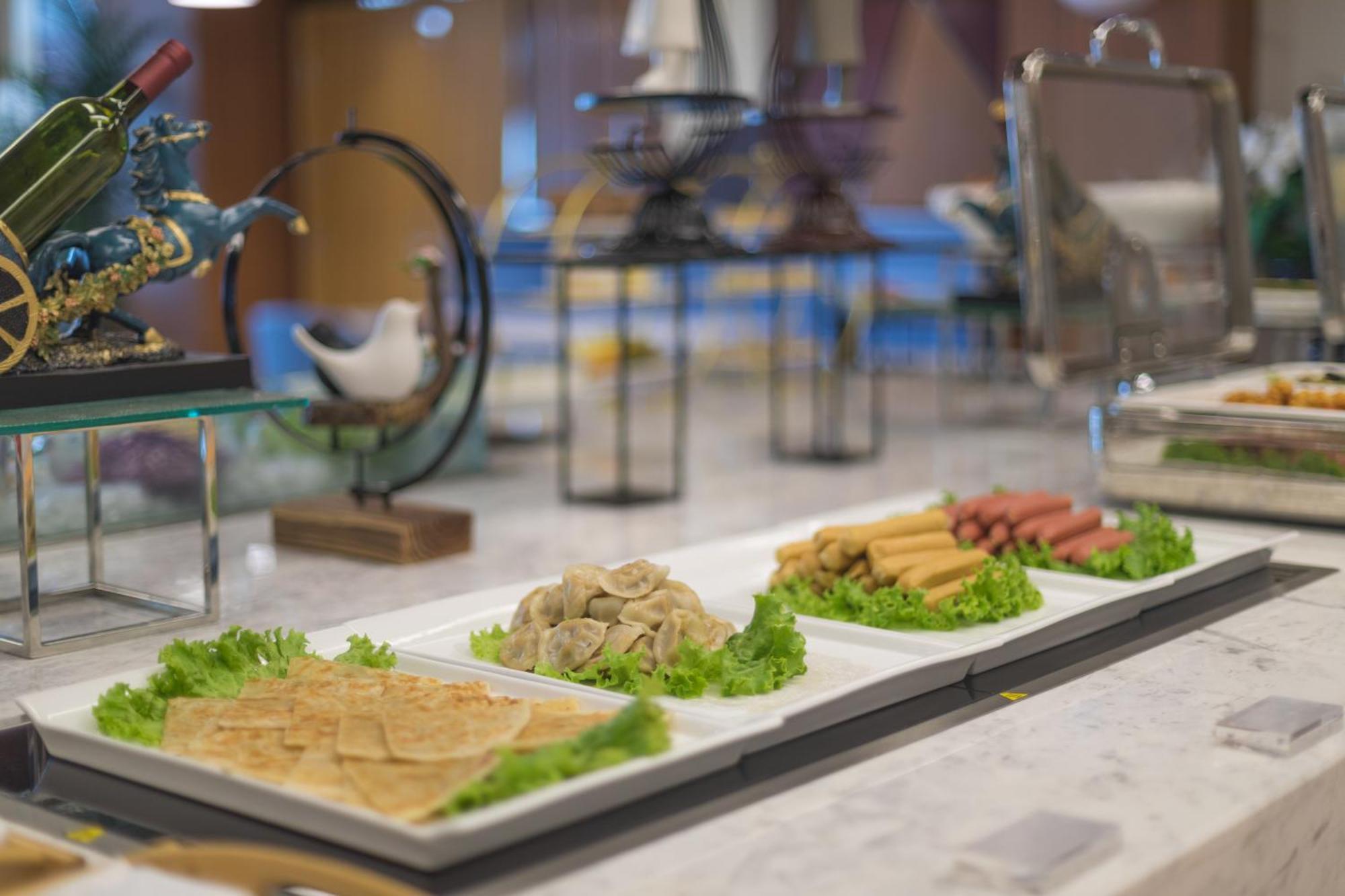 Holiday Inn Express Qingdao Chengyang Central By Ihg Buitenkant foto